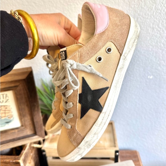 NIB golden goose superstars neutral 38/8 - Picture 6 of 11